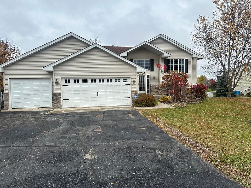 1st image of 844 Beech Ln S
