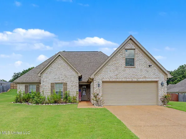 125 Highland Dr, Senatobia, MS 38668