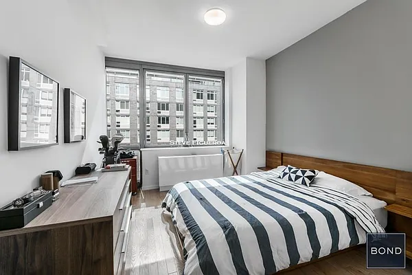 Rented by Bond New York | media 7