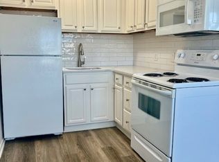 352 N York Rd #C12, Hatboro, PA 19040
