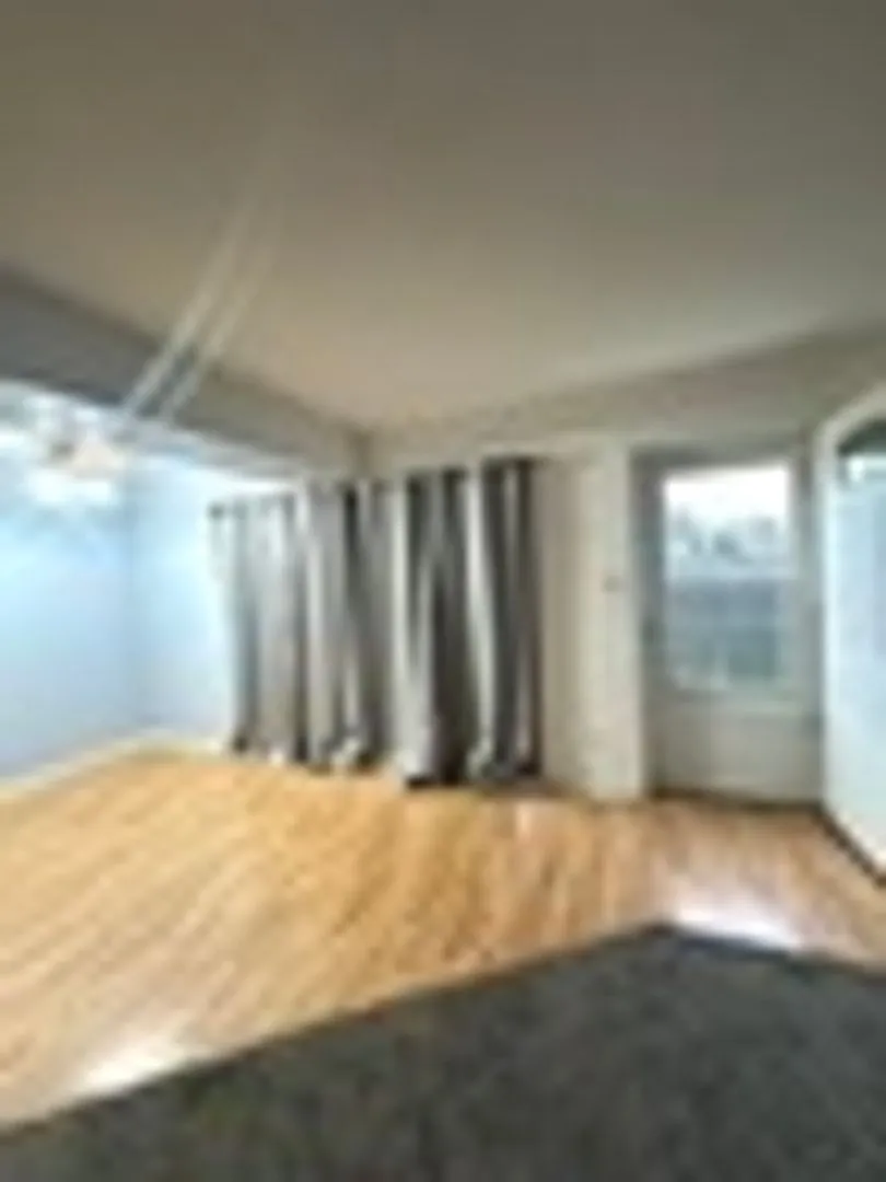 Move In Ready - 2BR, 1BA — Photo 2