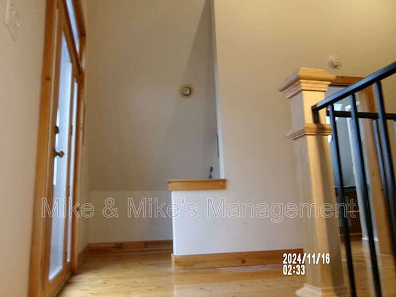 3rd image of 1140 E Hamilton St Floor 3