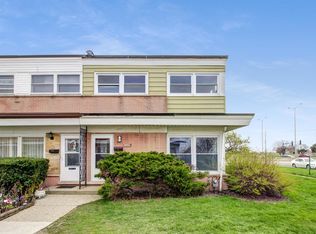 8811 N Washington St UNIT A, Niles, IL 60714