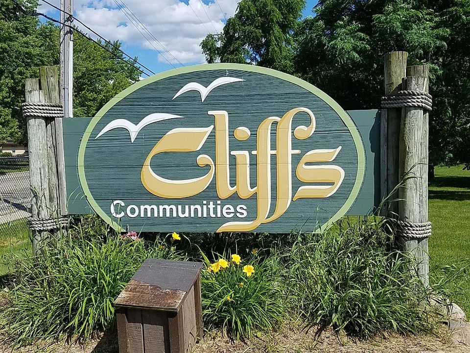 1st image of 873 Cliffs Dr APT 206
