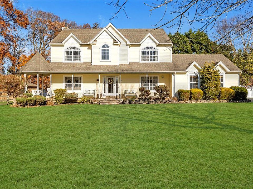 1st image of 2 Bluegrass Ct