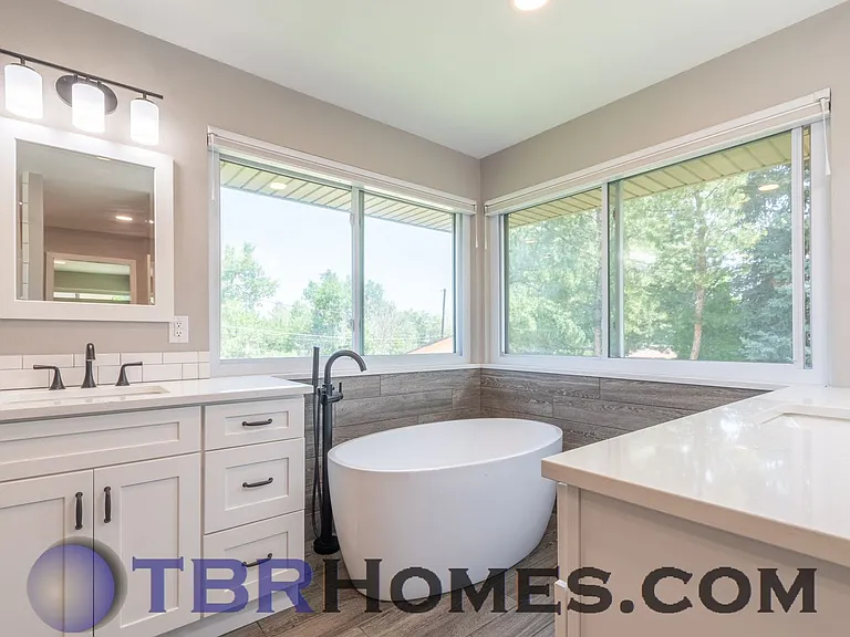 8635 W Tennessee Pl — Photo 13