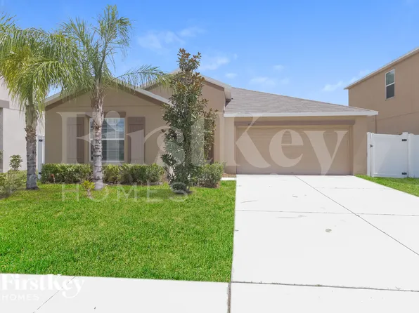 10621 Standing Stone Dr, Wimauma, FL 33598
