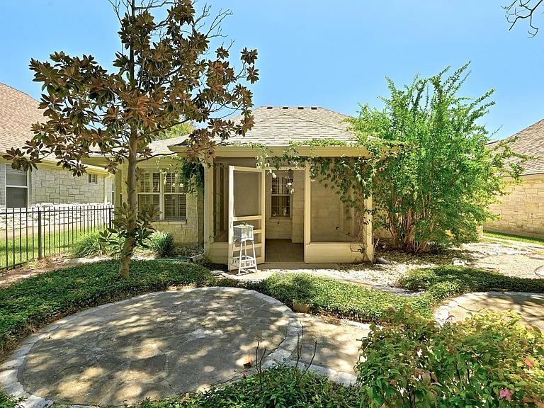 125 Melissa Ct — Photo 26