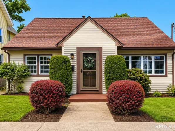11 Winter Street, Ansonia, CT 06401