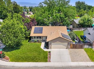 1456 N Sandlin Ave, Meridian, ID 83642