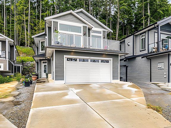 3rd image of 924 Craig Rd