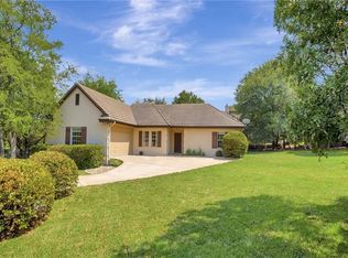 13 Heatherbloom Ln, The Hills, TX 78738