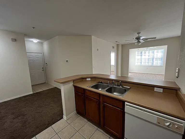 8225 Claire Ann Dr — Photo 12