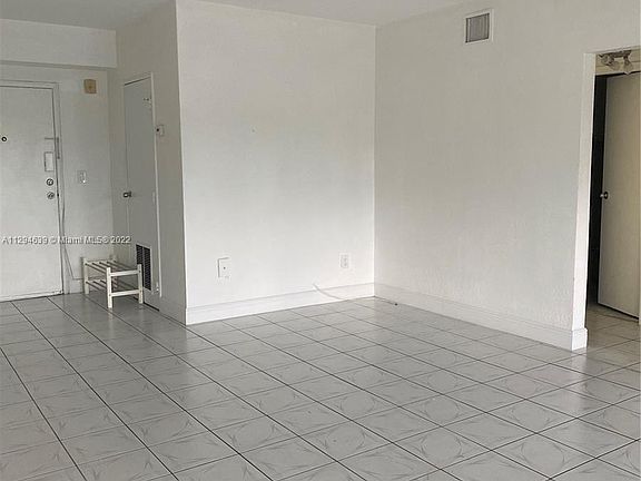 4th image of 7946 East Dr APT 201