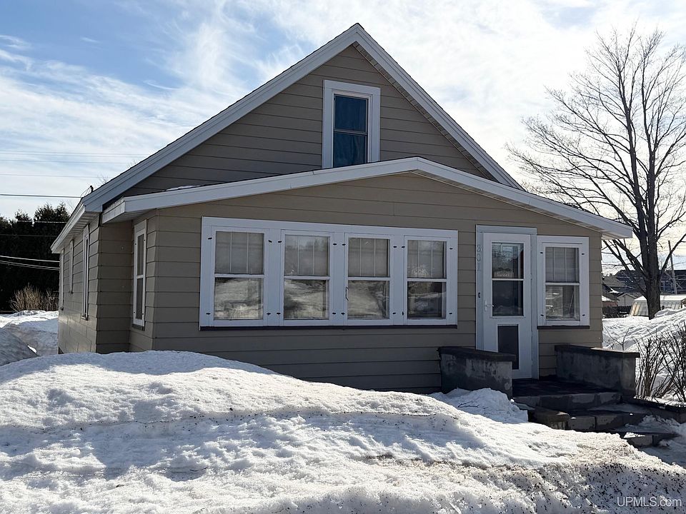 1st image of 301 Isabella Ave