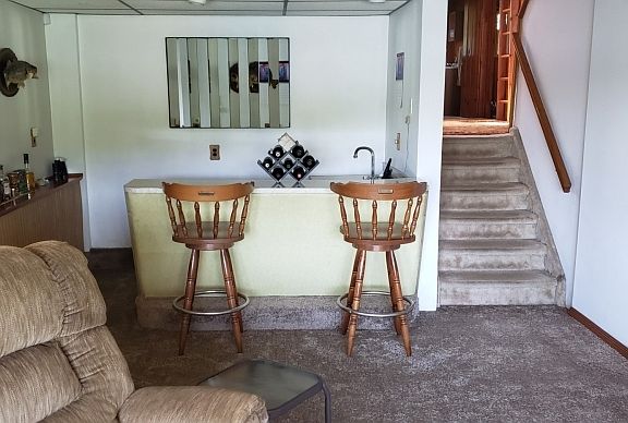 4th image of 411 E Lakeshore Dr