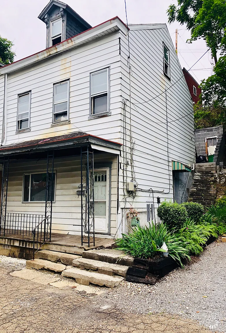 618 Patrick St photo 1