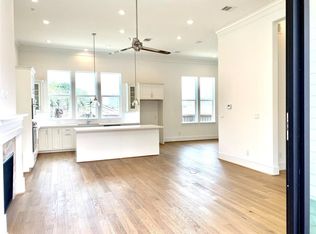 10907 Grove Tree Ln, Houston, TX 77043