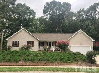 121 Holly Ridge Ln, Mebane, NC 27302
