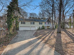 34 Indian Springs Dr NE, Rydal, GA 30171