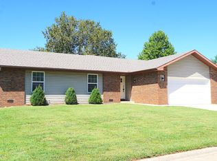 2109 S Todd Ave, Springfield, MO 65807