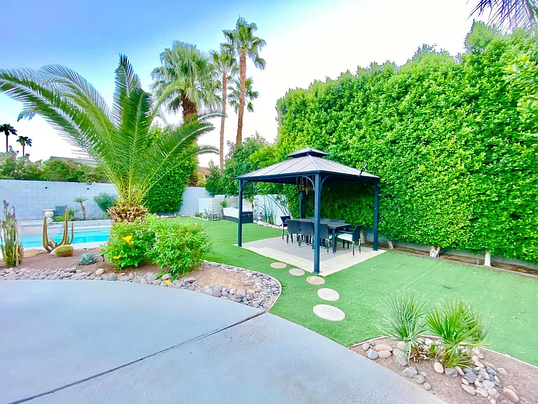 68905 Lozano Ct — Photo 27