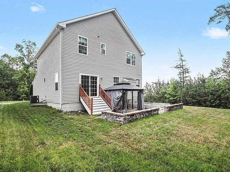 5704 Piney Glade Rd — Photo 3