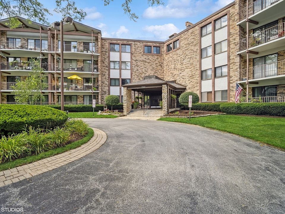 1st image of 250 W Parliament Pl APT 304