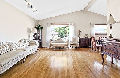 3rd image of 5313 Jarvis Ave