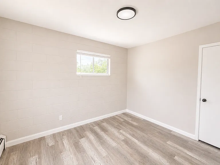 Brookside Apartments — Photo 19
