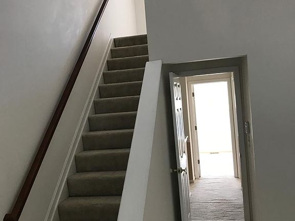 3rd image of 320 Althea Ct