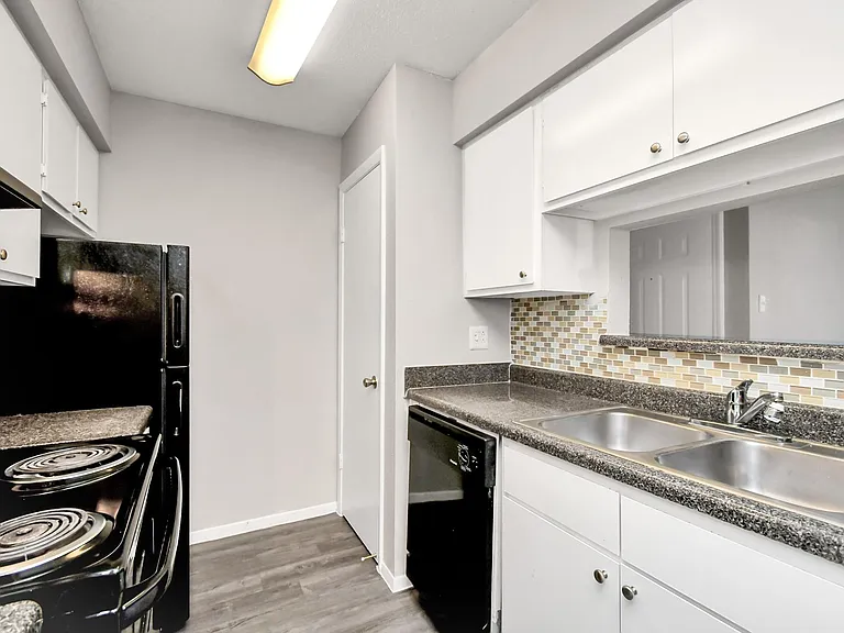7700 W Airport Blvd #710 — Photo 4