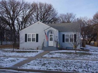 618 4th Ave NW, Minot, ND 58703