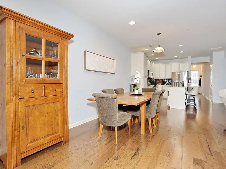 4 Masterson Ct — Photo 12