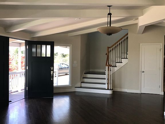 3rd image of 11107 Linda Vista Dr