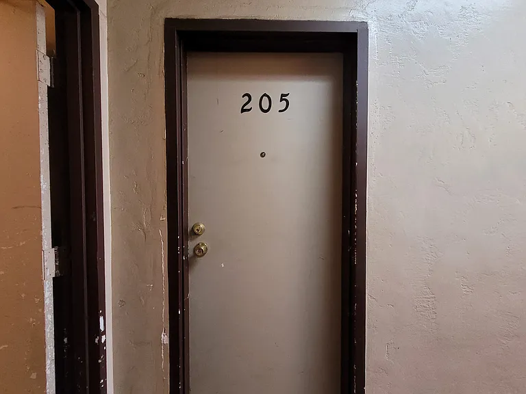 657 Cochran — Photo 22