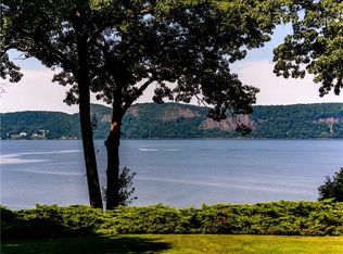 206 River Rd, Briarcliff Manor, NY 10510