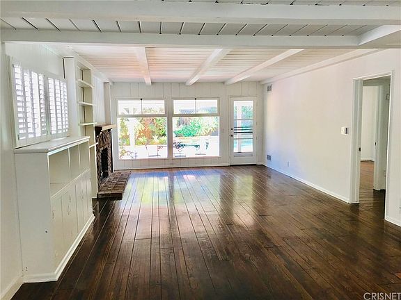 4th image of 5162 Comercio Ave