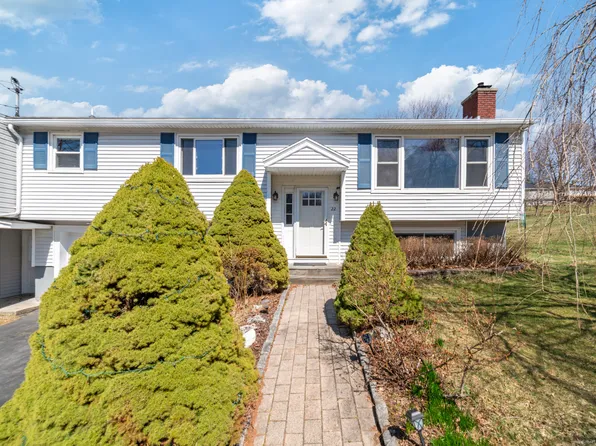 22 Stanley Drive, Seymour, CT 06483