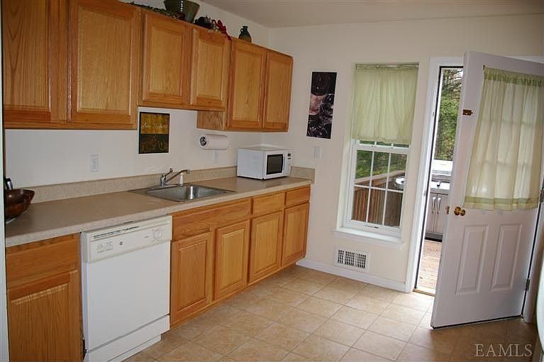 1st image of 249 Pinebrook Dr #249