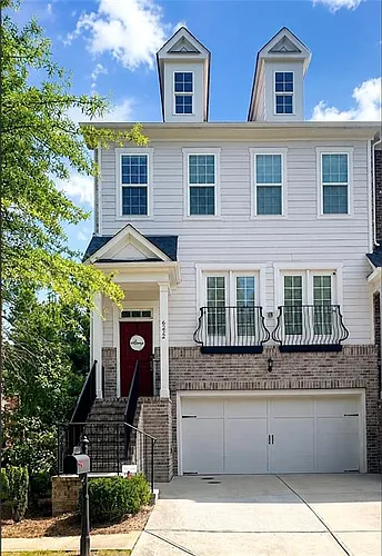 6272 Century Park Pl SE Photo 1