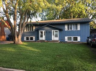 2304 13th Ave E, North Saint Paul, MN 55109