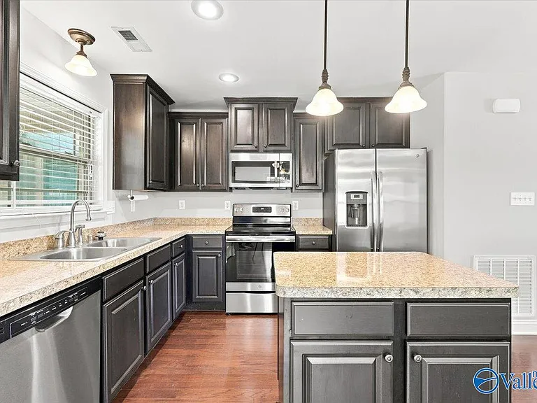 5015 Montauk Trl SE — Photo 12