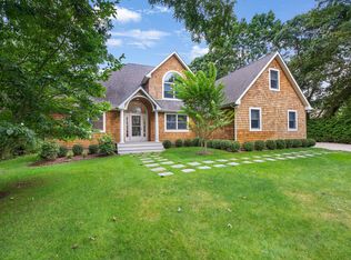 57 Spring Pond Ln, Southampton, NY 11968
