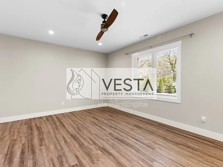 12 Riddle Rd — Photo 23