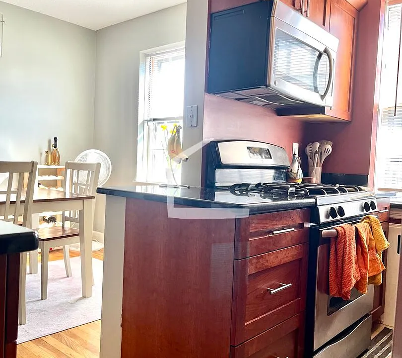 36 Browne St #9