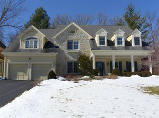 1153 Salem Ridge Ln, Cincinnati, OH 45230