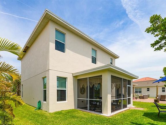 4th image of 713 NW Leonardo Cir