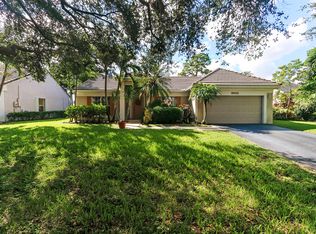 3852 Satin Leaf Ct, Delray Beach, FL 33445