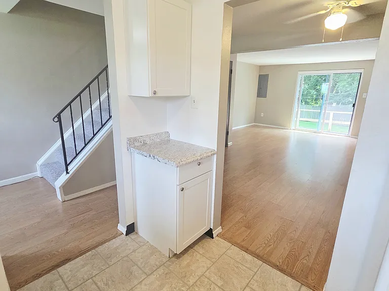 578 Caddy Dr — Photo 6